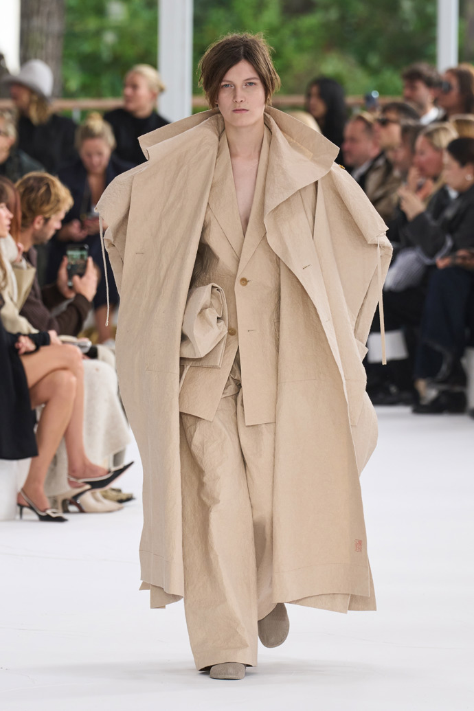 Issey Miyake jaro/léto 2025

