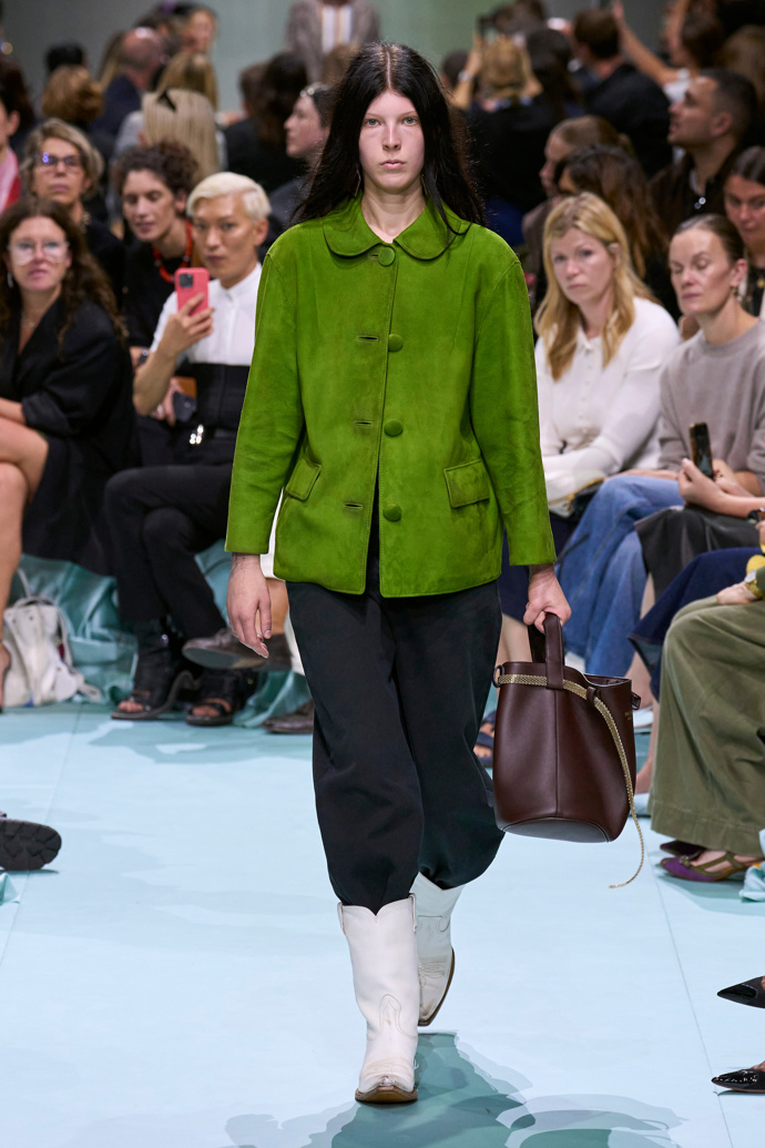 Prada jaro/léto 2025
Prada jaro/léto 2025