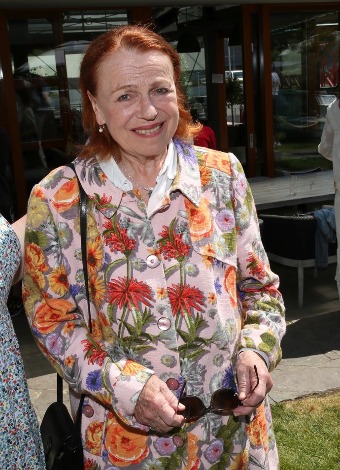 Iva Janžurová
Iva Janžurová