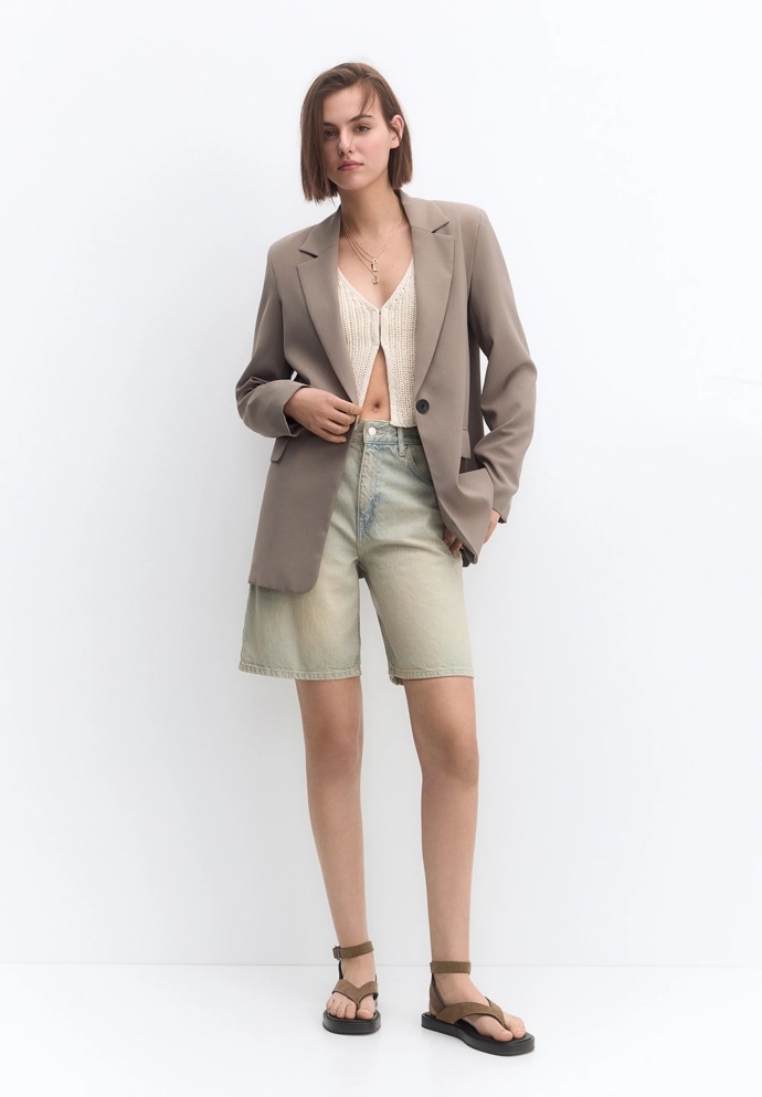 Sako, Pull&Bear, 849 Kč
Sako, Pull&Bear, 849 Kč