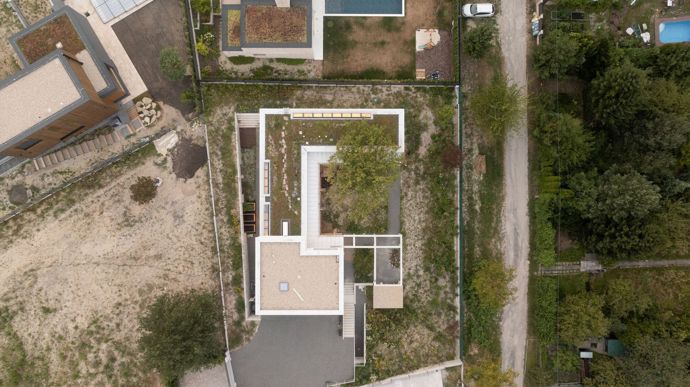 Architektonický zázrak: Jak dům v Záhorských Sadech spojuje přírodu s moderním bydlením
Architektonický zázrak: Jak dům v Záhorských Sadech spojuje přírodu s moderním bydlením