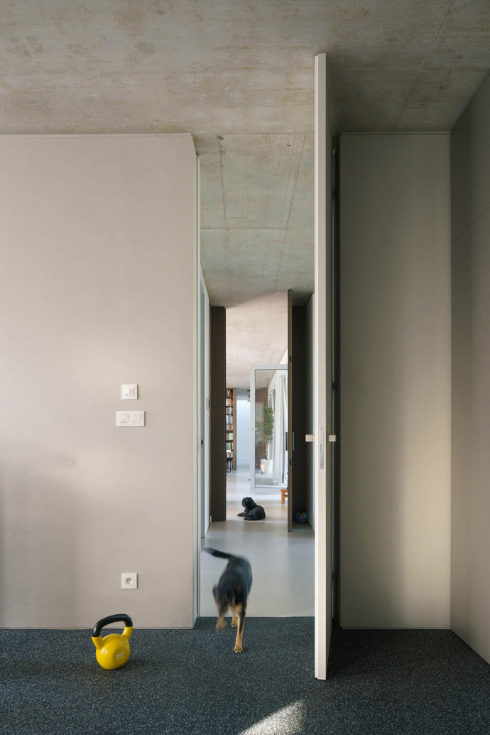 Architektonický zázrak: Jak dům v Záhorských Sadech spojuje přírodu s moderním bydlením
Architektonický zázrak: Jak dům v Záhorských Sadech spojuje přírodu s moderním bydlením