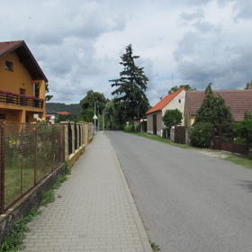 Řitka je obec v okrese Praha-západ ve Středočeském kraji, asi 21 km jižně Prahy. Žije zde přibližně 1 400 obyvatel.
