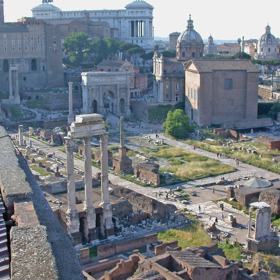 Forum Romanum dnes jezdíme obdivovat, být ale dospívajícím mužem či ženou ve starém Římě bychom si spíše rozmysleli
