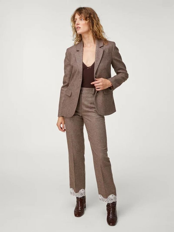 Rouje, 295 eur
Rouje, 295 eur