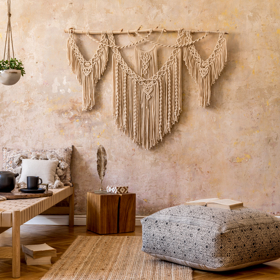 Do místnosti ve stylu wabi sabi klidně přidejte i prvky hygge stylu. 
