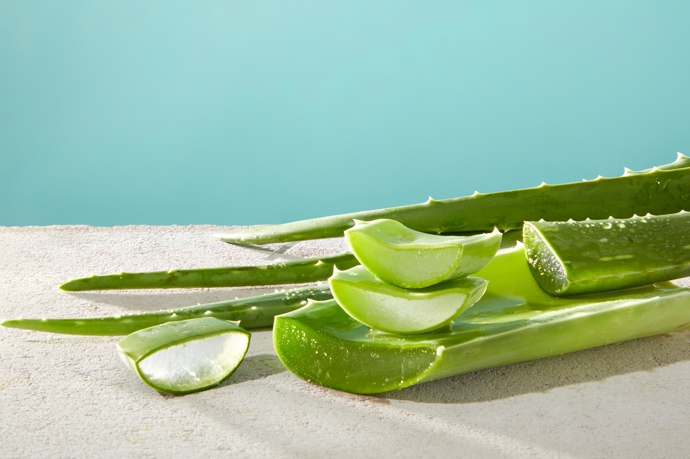 Také aloe vera dokáže pomoct s otoky kolem očí
