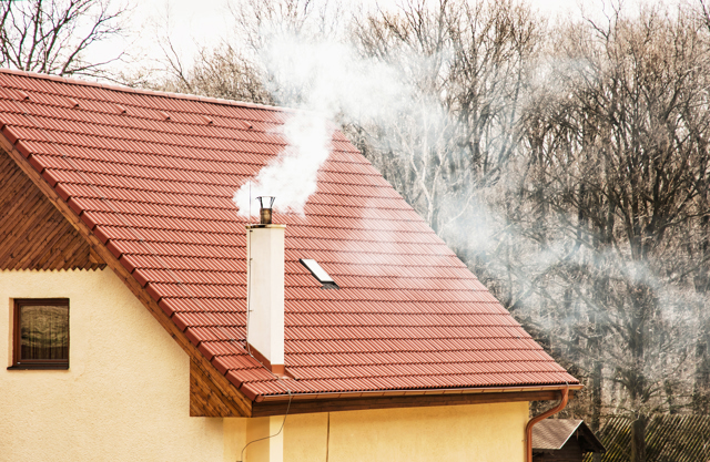 Nezanedbávejte kontrolu komínků. Ušetříte si spoustu trápení i peněz.