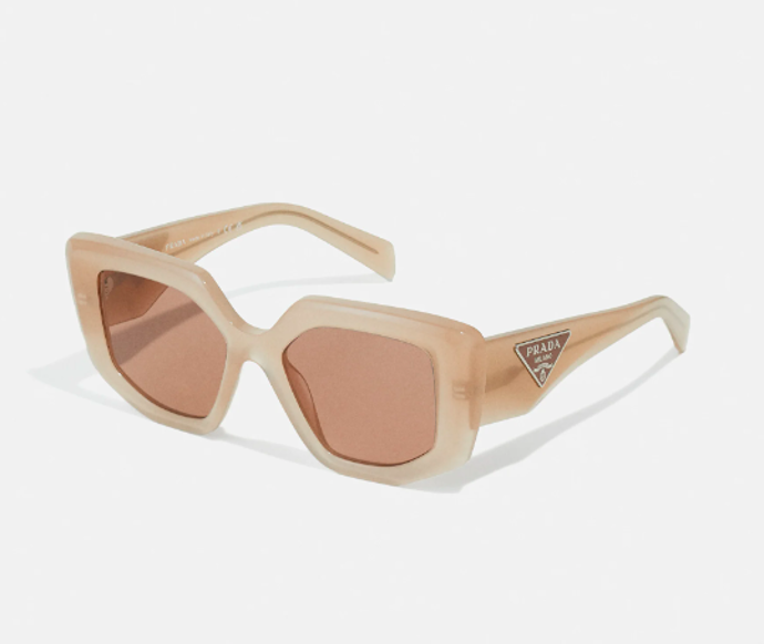 Sluneční brýle, PRADA, 10670 Kč. 
