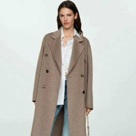 Klasický kabát Mango, prodává Zalando, 3999 Kč

Nakupujte na Zalandu během Dnů Marianne a využijte slevu až 25 % při nákupu nad 1499 Kč nebo 20 % při nákupu nad 999 Kč. Platí pro širokou nabídku zlevněných i nezlevněných produktů. 
