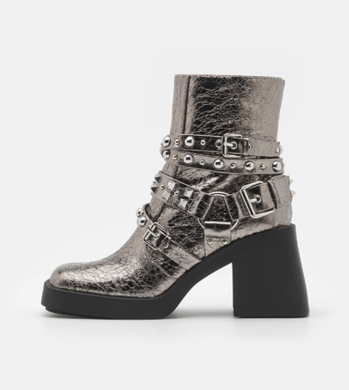 Motorkářské boty, Steve Madden, 4320 Kč. 
