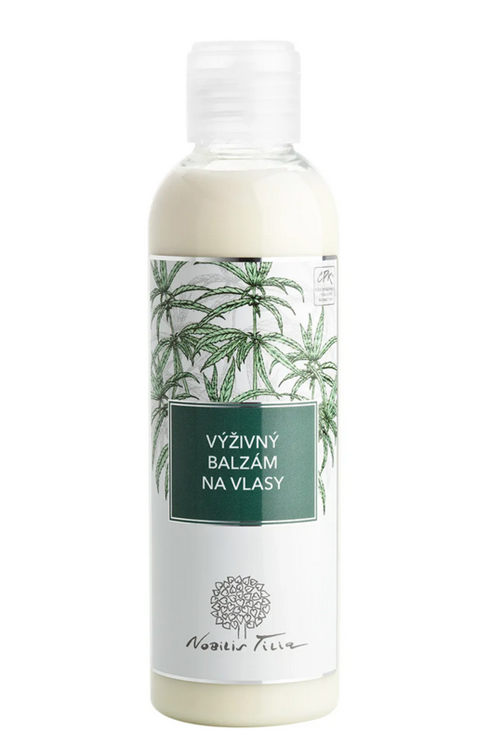 Vlasový balzám obsahuje řadu bioaktivních látek, které vlasy vyživují, podporují hladké rozčesávání a snižují jejich lámavost. Jojobový olej dodává pružnost a lesk, konopný obsahuje množství esenciálních mastných kyselin a arganový pomáhá vlasy chránit a regenerovat. Další složky příznivě působí na vlasovou pokožku. Citlivě vyvážená kompozice éterických olejů vlasy zahalí do smyslné vůně. 289 Kč
