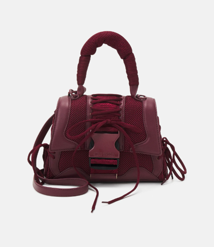 Kabelka bordó, Steve Madden, 2550 Kč.
Kabelka bordó, Steve Madden, 2550 Kč.