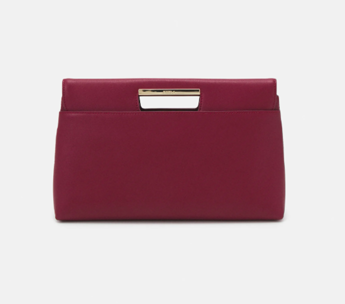 Kabelka bordó, Furla, 4900 Kč.
Kabelka bordó, Furla, 4900 Kč.