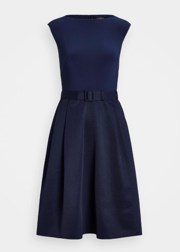 Šaty, Lauren Ralph Lauren, 8530 Kč.
Šaty, Lauren Ralph Lauren, 8530 Kč.