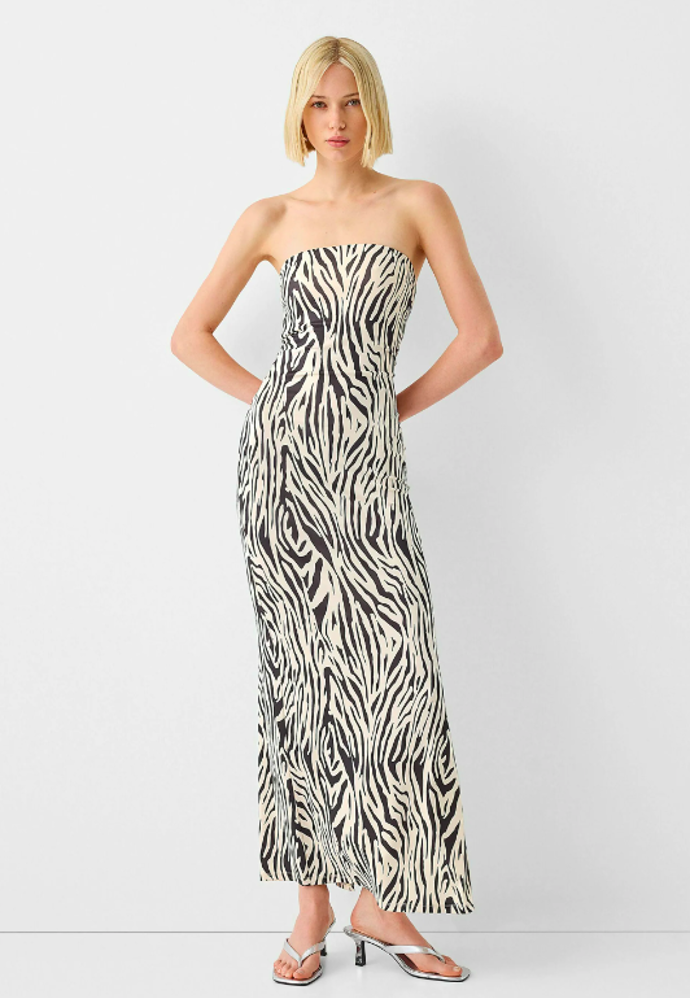 Slip dress, Bershka, 499 Kč. 

