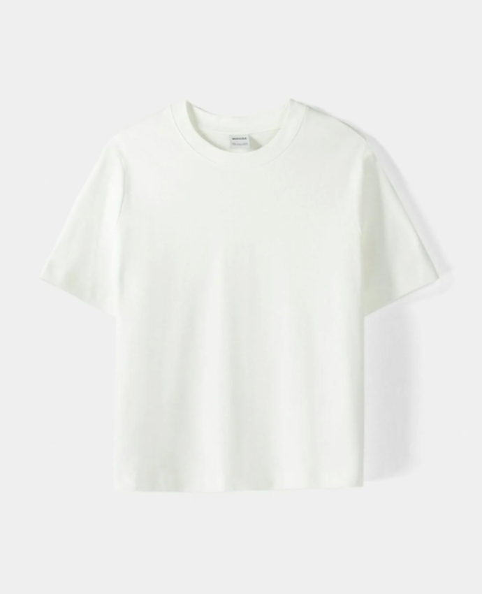 Tričko, Bershka, 399 Kč.
Tričko, Bershka, 399 Kč.