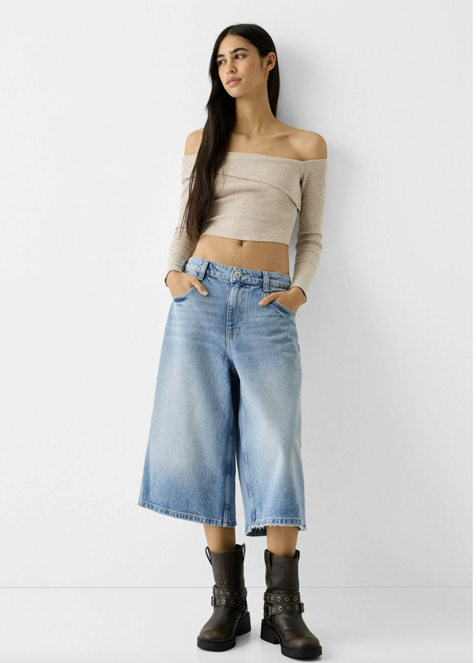 BAGGY BERMUDA - Džínové kraťasy - light blue denim, Bershka, 699 Kč
BAGGY BERMUDA - Džínové kraťasy - light blue denim, Bershka, 699 Kč