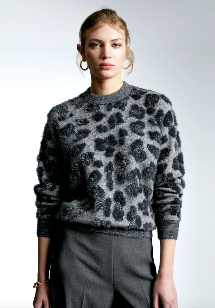 Šedý svetr, LOLA CASADEMUNT, Zalando, 4 225 Kč
