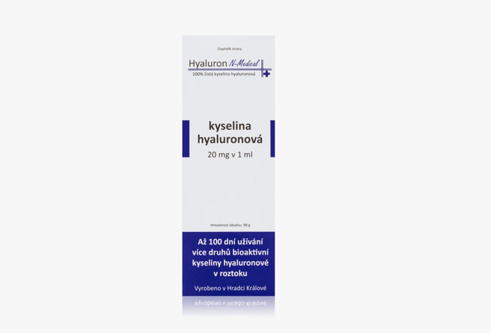 Vyrobený ze 100% čisté bioaktivní kyseliny hyaluronové původem ze Švýcarska je doplněk stravy N-Medical Hyaluron ve formě roztoku pro vnitřní užívání. Kombinuje vysokomolekulární a nízkomolekulární HA, což zajišťuje maximální vstřebatelnost. Kyselina hyaluronová tvoří jednu z hlavních složek mezibuněčné hmoty, s věkem jí však v organismu ubývá a je vhodné ji doplňovat. Poskytuje pleti, pokožce, tkáním a celému organismu hydrataci směrem zevnitř ven. 1445 Kč
Vyrobený ze 100% čisté bioaktivní kyseliny hyaluronové původem ze Švýcarska je doplněk stravy N-Medical Hyaluron ve formě roztoku pro vnitřní užívání. Kombinuje vysokomolekulární a nízkomolekulární HA, což zajišťuje maximální vstřebatelnost. Kyselina hyaluronová tvoří jednu z hlavních složek mezibuněčné hmoty, s věkem jí však v organismu ubývá a je vhodné ji doplňovat. Poskytuje pleti, pokožce, tkáním a celému organismu hydrataci směrem zevnitř ven. 1445 Kč