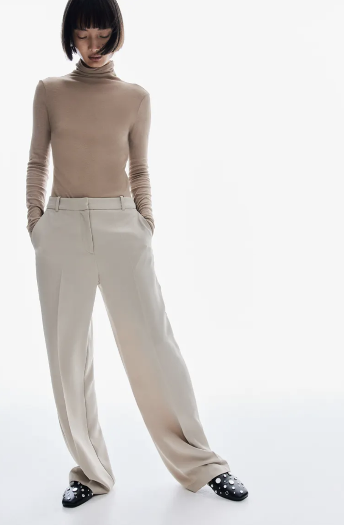 Pima cotton turtleneck top, různé barvy, H&M, 599 Kč
Pima cotton turtleneck top, různé barvy, H&M, 599 Kč