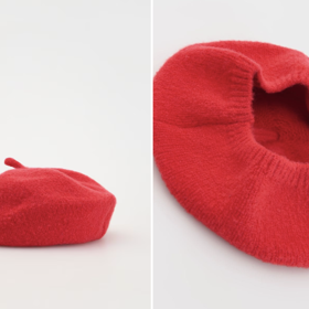 červený dámský baret, Reserved, 359 Kč
