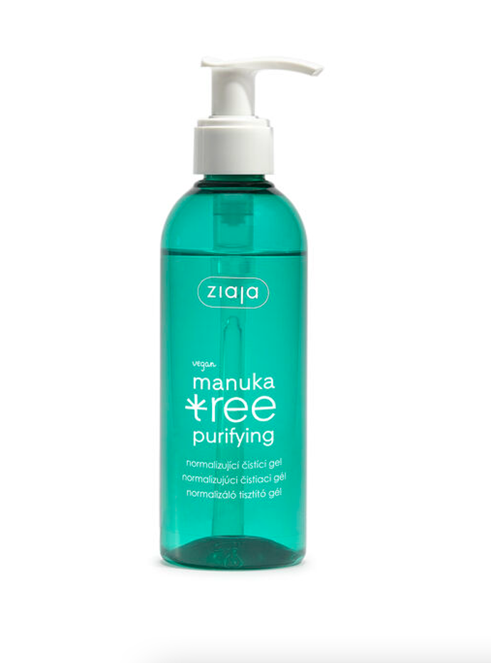 Mycí gel Manuka, Ziaja (200ml, 119 Kč)

Ideální pomocník pro mastnou, případně smíšenou pleť. Pokud máte doma "náctiletého" potomka nebo se s projevy akné potýkáte sami, tento gel můžeme rozhodně doporučit. Ve složení jsou extrakty z listů stromu Manuka, naopak v něm nenajdete alkohol ani mýdlo. Gel dokonale čistí pleť, zmírňuje podráždění a zarudnutí pokožky. Za nás palec nahoru. 

 
