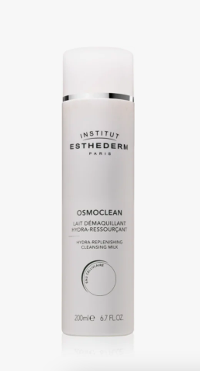 Osmoclean Hydra-Replenishing Cleansing Milk, Institut Esthederm (200 ml, 780 Kč)

Pokud pociťujete negativní reakci pleti po odlíčení, pak právě pro vás bylo vyvinuto hydratační čisticí mléko Institut Esthederm Osmoclean. Šetrně odstraňuje z pleti make-up a veškeré nečistoty, aniž by narušilo přirozené vlastnosti pleti. Vaše pleť bude dokonale čistá a připravena na další péči. 
