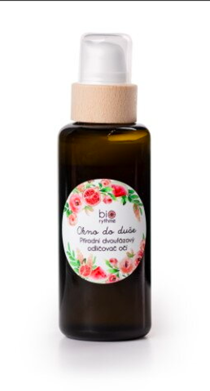 Přírodní odličovač očí Okno do duše, Biorhytme (200 ml, 529 Kč)

Milujete-li přírodní kosmetiku, tuhle značku jistě znáte. Kromě skvělých bezsodných deodorantů nabízí i pečující kosmetiku, která vyhovuje i těm nejnáročnějším. Já jsme nedávno objevila tento odličovač očí, který mohu jen doporučit. Nejen že vás zbaví i voděodolné řasenky, ale nedráždí ani citlivé oční okolí. Naopak. Jemnou pleť zanechává sametově hebkou a bez mastného filmu. Jisti si můžete být taky přírodním složením a recyklovatelným obalem.  
