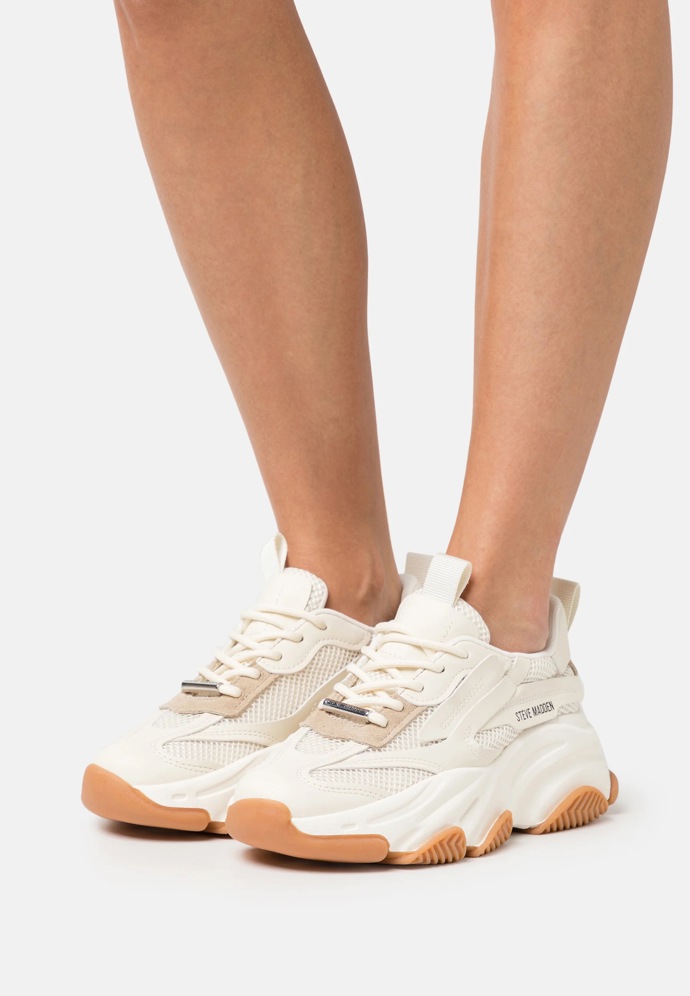Tenisky, Steve Madden, 2 880 Kč
Tenisky, Steve Madden, 2 880 Kč