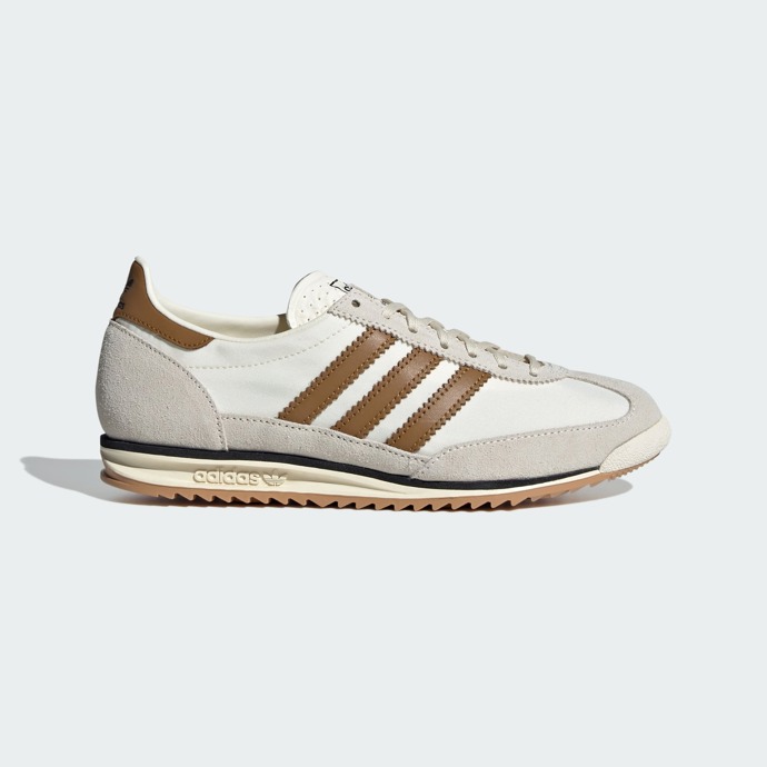 Tenisky, Adidas, 2399 Kč
Tenisky, Adidas, 2399 Kč