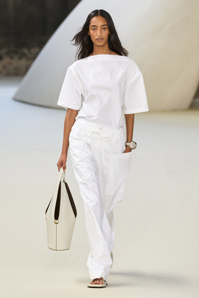 Tod's jaro/léto 2025
Tod's jaro/léto 2025