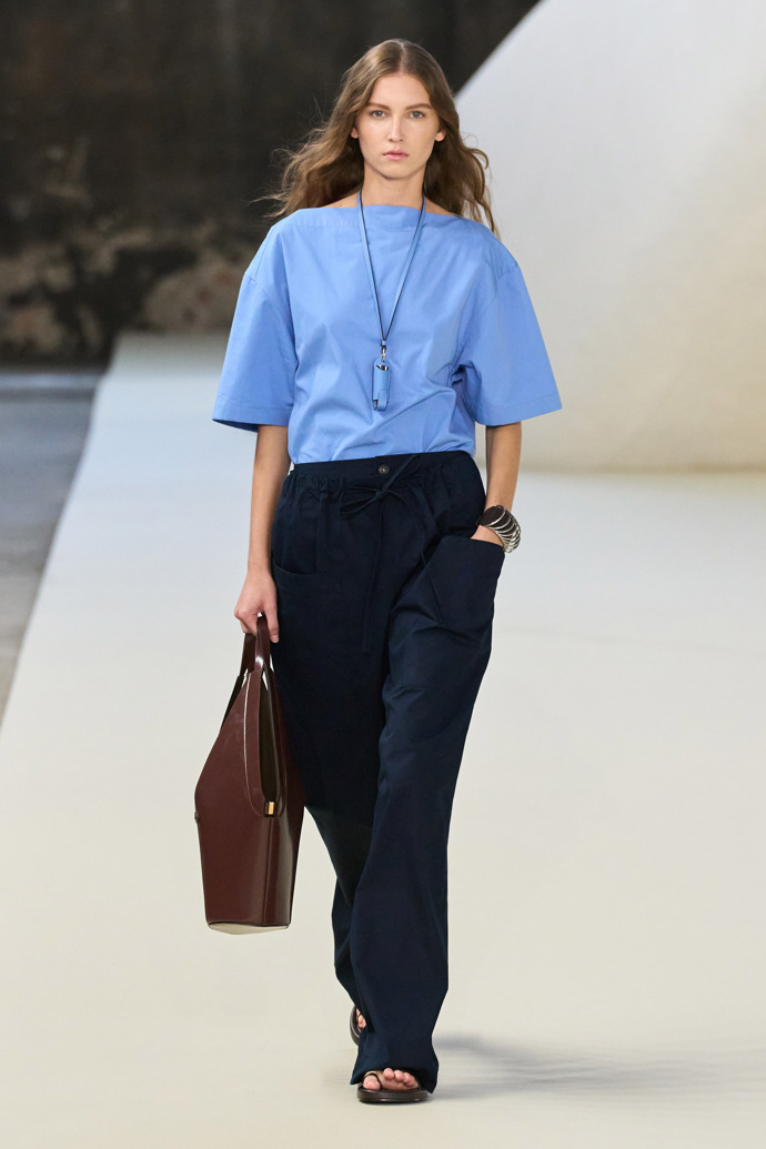 Tod's jaro/léto 2025
Tod's jaro/léto 2025