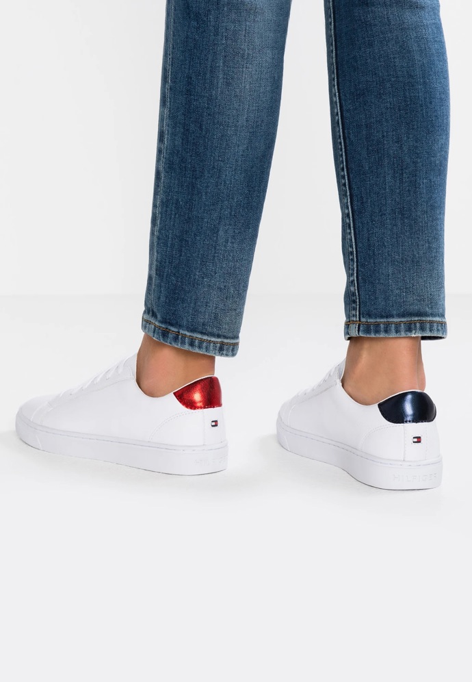 Tenisky, Tommy Hilfiger, 2 400 Kč
Tenisky, Tommy Hilfiger, 2 400 Kč