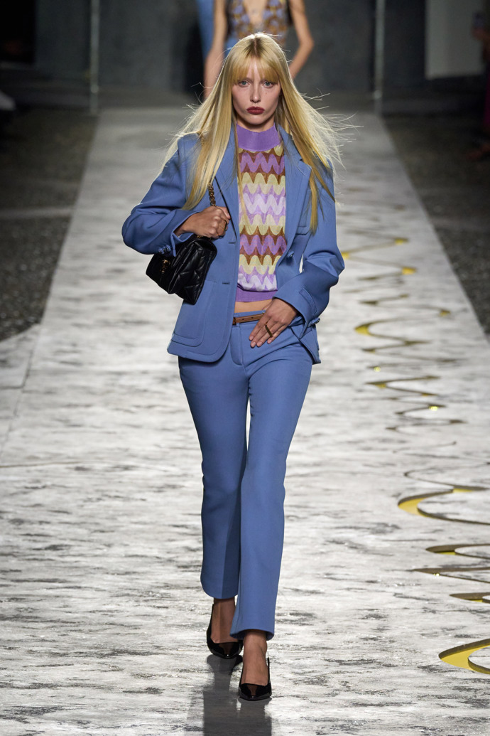 Versace jaro/léto 2025
Versace jaro/léto 2025