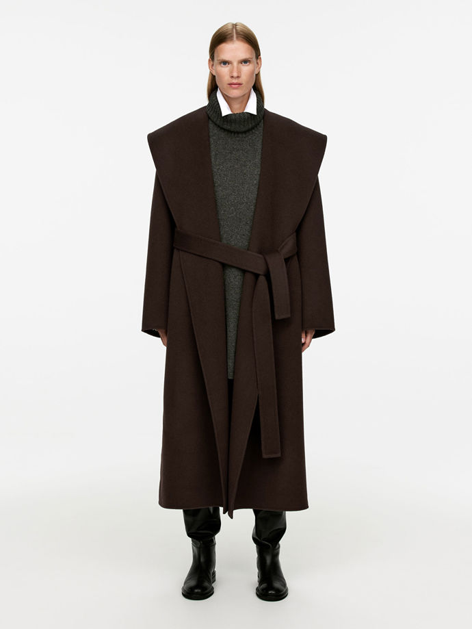 Vlněný kabát, Arket, 289 eur
Vlněný kabát, Arket, 289 eur