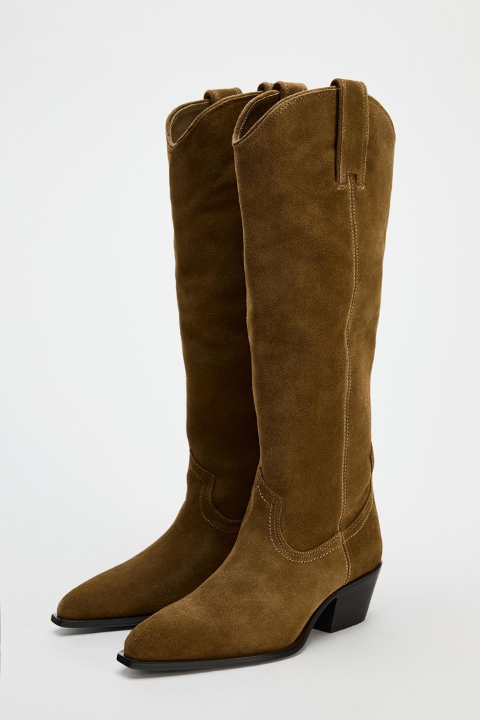 Zara, 2599 Kč
Zara, 2599 Kč