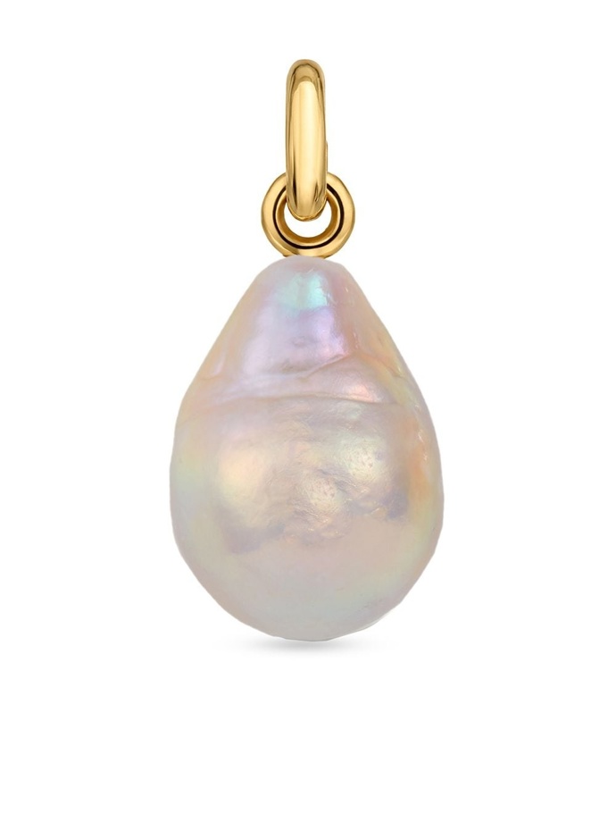 Přívěsek Nura baroque pearl pendant charm, Monica Vinader, 98 usd
Přívěsek Nura baroque pearl pendant charm, Monica Vinader, 98 usd