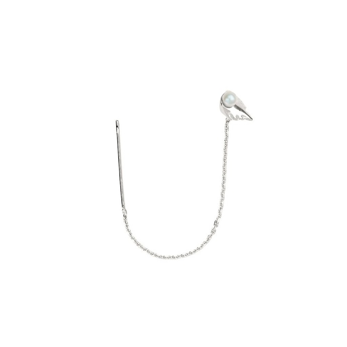 Stříbrná náušnice se sladkovodní perlou Arrow Tooth Chain, Antipearle, 2200 Kč
Stříbrná náušnice se sladkovodní perlou Arrow Tooth Chain, Antipearle, 2200 Kč