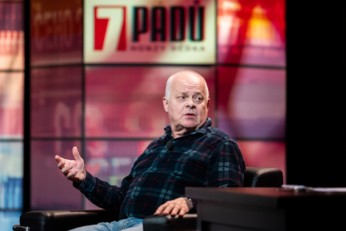 Bob se velmi upřímně rozpovídal v show 7 pádů Honzy Dědka
