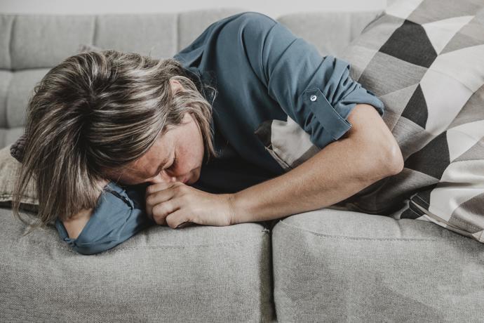 Paní Elišku to přirozeně trápí a vadí jí to. Neví, jak tuto situaci řešit.
Paní Elišku to přirozeně trápí a vadí jí to. Neví, jak tuto situaci řešit.