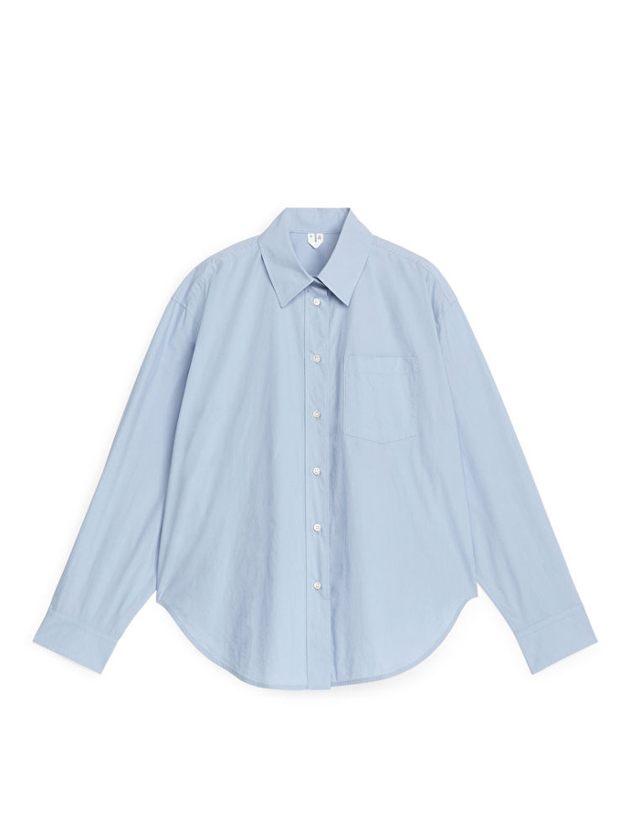 Košile Oversized-Fit Poplin Shirt, Arket, 69 eur
Košile Oversized-Fit Poplin Shirt, Arket, 69 eur