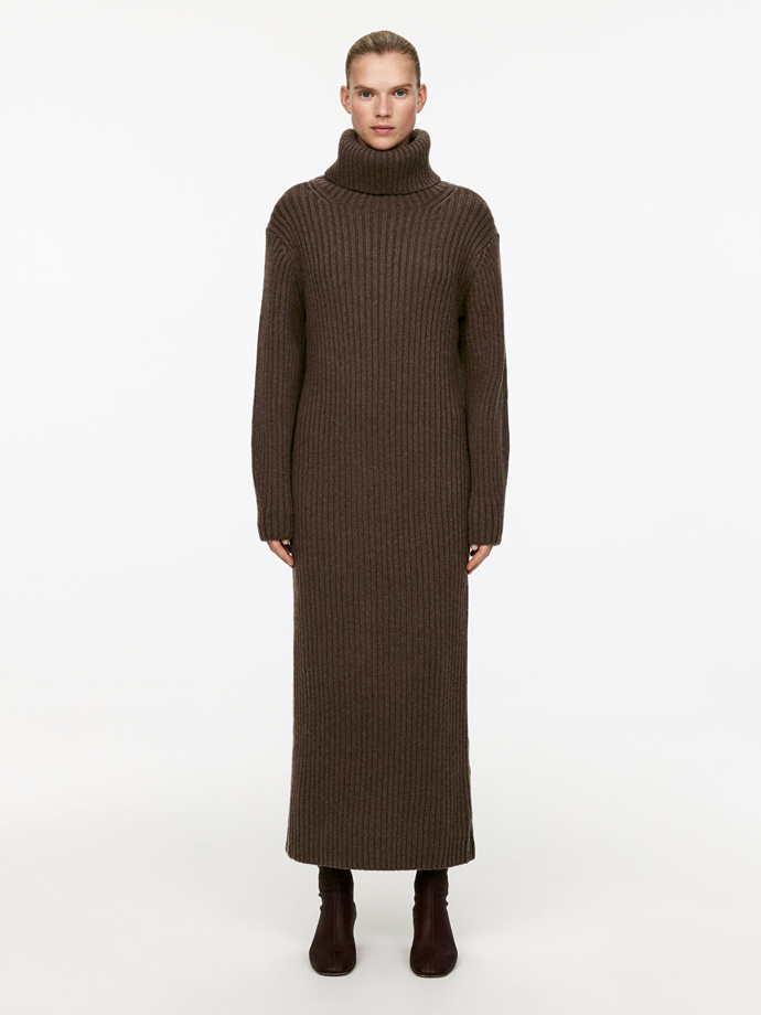 Arket, 199 eur
