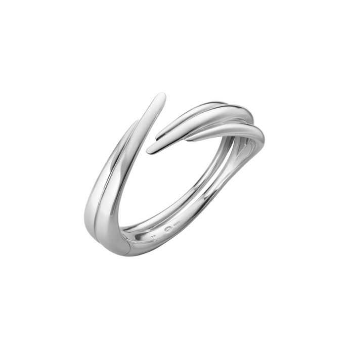 Náramek z recyklovaného stříbra ARC Bangle, 1261 eur, Georg Jensen
Náramek z recyklovaného stříbra ARC Bangle, 1261 eur, Georg Jensen