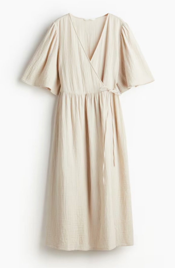 Mušelínové zavinovací šaty, H&M, 959 Kč
Mušelínové zavinovací šaty, H&M, 959 Kč