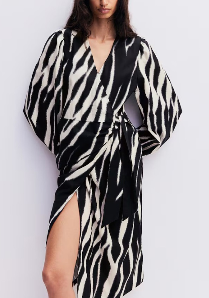 Bavlněné zavinovací šaty, H&M, 959 Kč
Bavlněné zavinovací šaty, H&M, 959 Kč