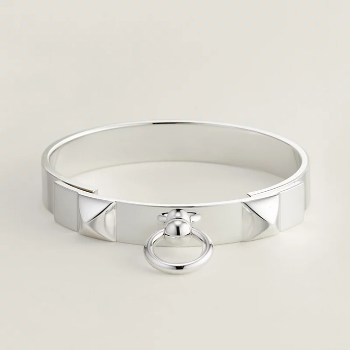 Náramek Collier de chien bracelet, Hermès, 30400 Kč
Náramek Collier de chien bracelet, Hermès, 30400 Kč