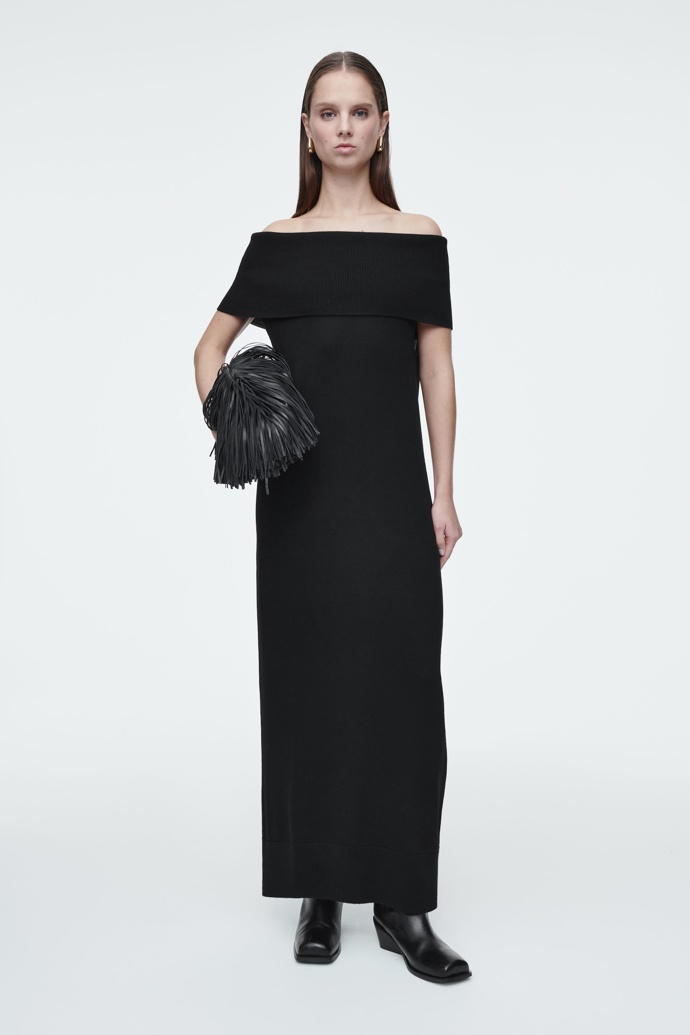 Cos, 115 eur
