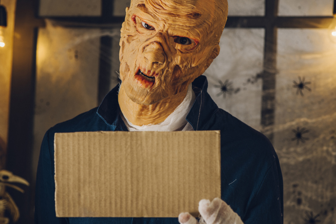 V 80. a 90. letech existovalo v Americe dokonce číslo, kam jste mohli zavolat, aby vám Freddy Krueger vyprávěl pohádku na dobrou noc. 
