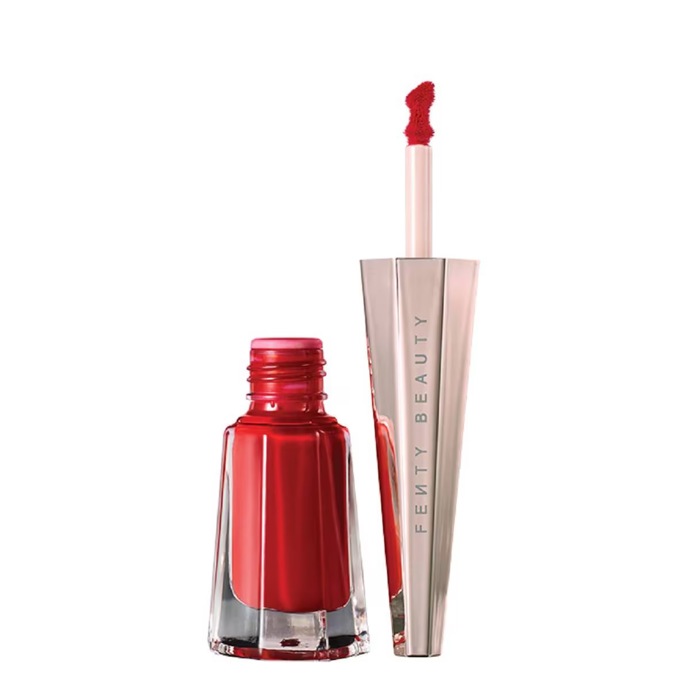Rtěnka, Fenty Beauty, 690 Kč
Rtěnka, Fenty Beauty, 690 Kč